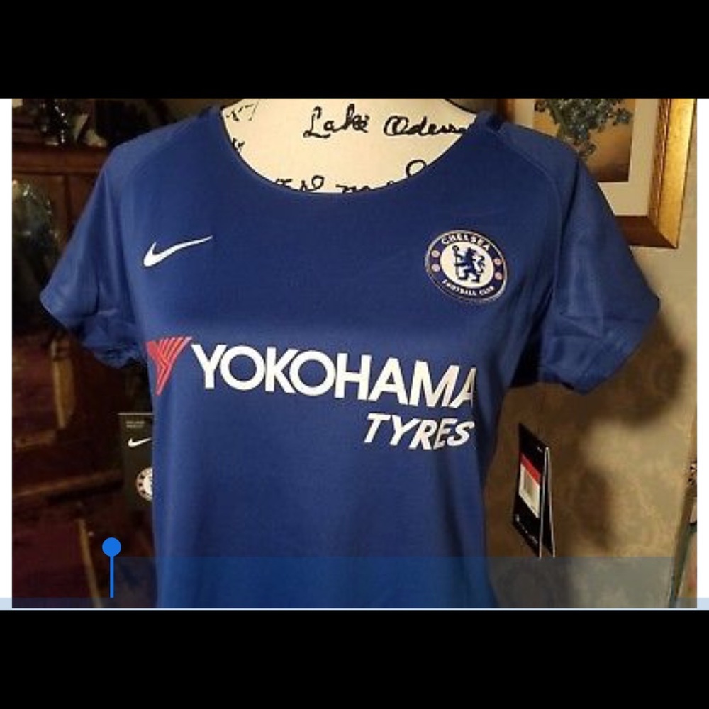 Chelsea Women’s home jersey